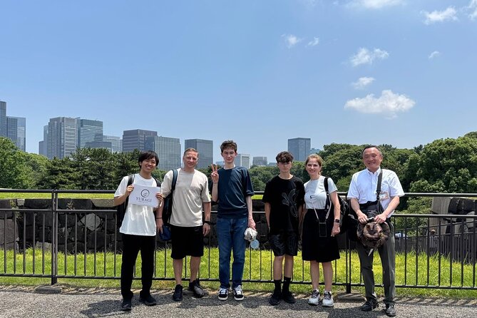 Imperial Palace Tour: Discover Samurai History with a Local Guide - The Imperial Palace and Tokyo’s changing power