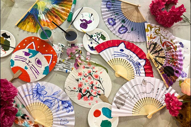 Japanese Fan Painting Workshop ~ in a Tokyo Flower Shop - Choosing a Fan Before You Paint
