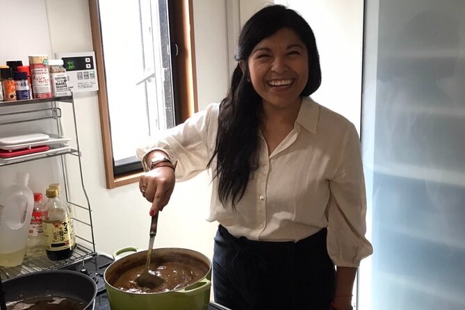Japanese Home Cooking Class & Walk in Todoroki Temple Tokyo - The value of a small home class
