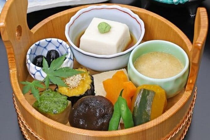 Kamkura: Private Zazen, Matcha at Bamboo Temple & Mindful Cuisine - Zazen at Hokaiji Temple