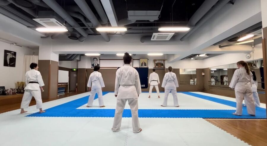 Karate Experience with the Shotokan Karate-do Instructor - What to wear and what to bring