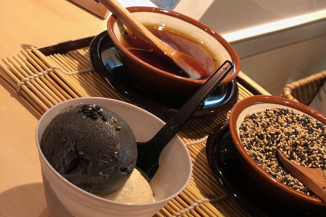 Kawaii Food Tour of Harajuku Tokyo - Meeting at Nescafé Harajuku at 11:30