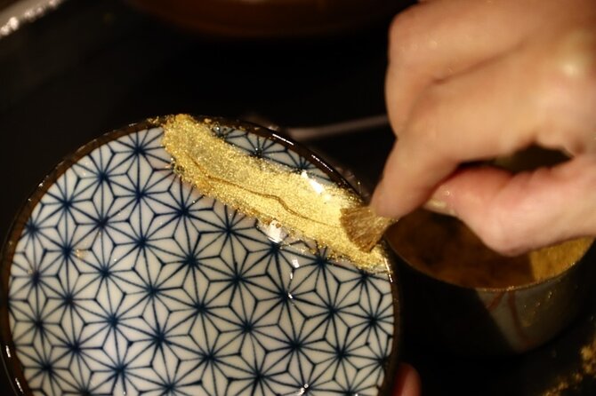 Kintsugi Experience: Art of Golden Joinery in Tokyo - What the kintsugi lesson is really about