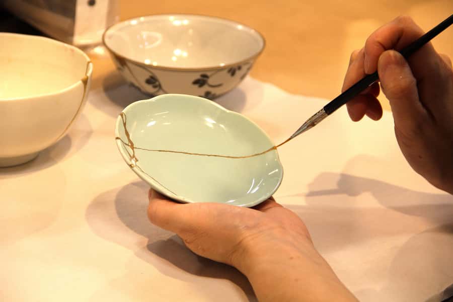 Kintsugi Experience with Arita Ware in Tokyo (English Guide) - Why kintsugi makes a good Tokyo souvenir