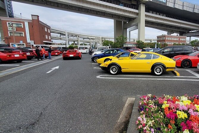 Luxury van Ride to famous car meet up spot Daikoku - What happens at Daikoku PA