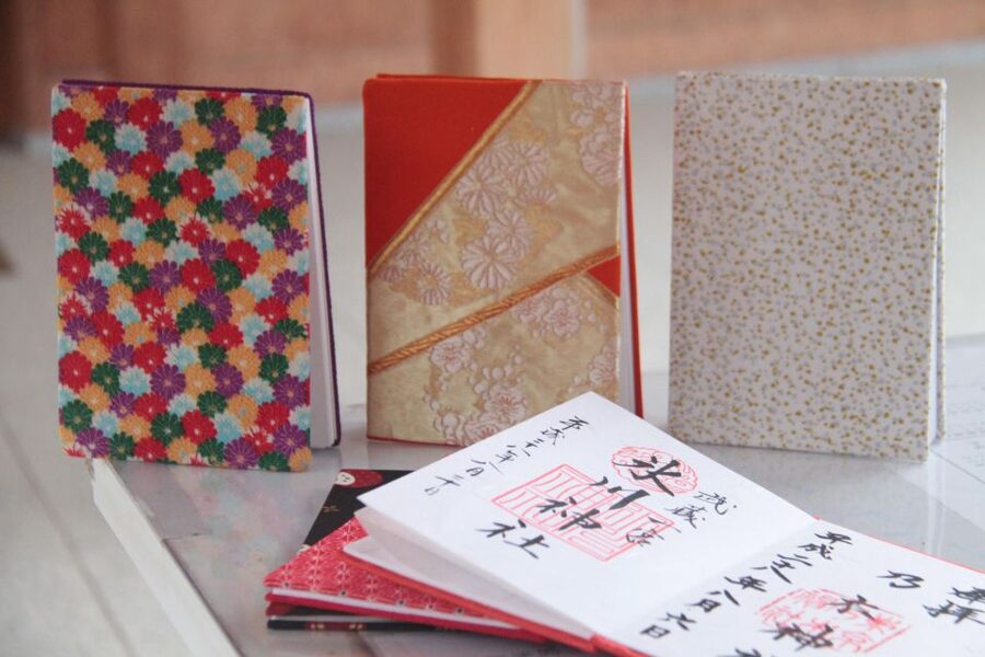 Make a temple stamp book with artist - Key points to know before you book