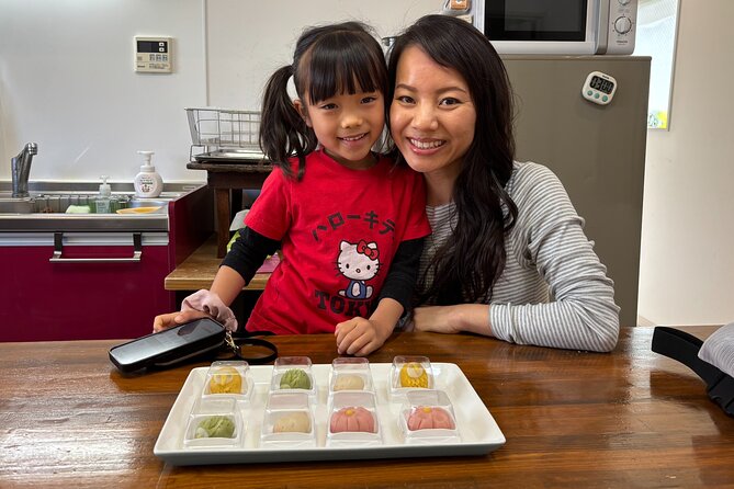 Making Japanese desserts Nerikiri & drinking matcha in Tokyo - Why the 90-minute format works