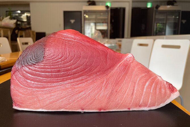 Master the art of Sushi : Toyosu Market Tour & Tuna Cutting - The tuna-cutting session in Azabujuban