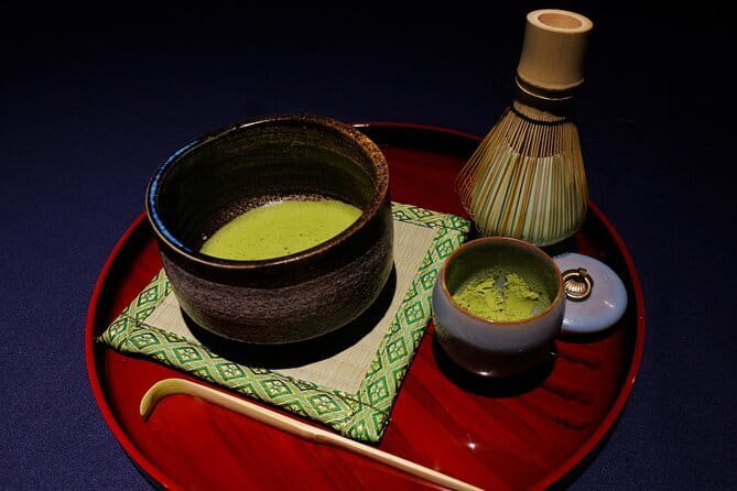 Matcha Making Experience in Shinjuku - What you actually do with the bamboo whisk
