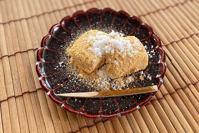 Mochi Making at a Private Studio in Tokyo - Trying warabi mochi and a savory grilled version