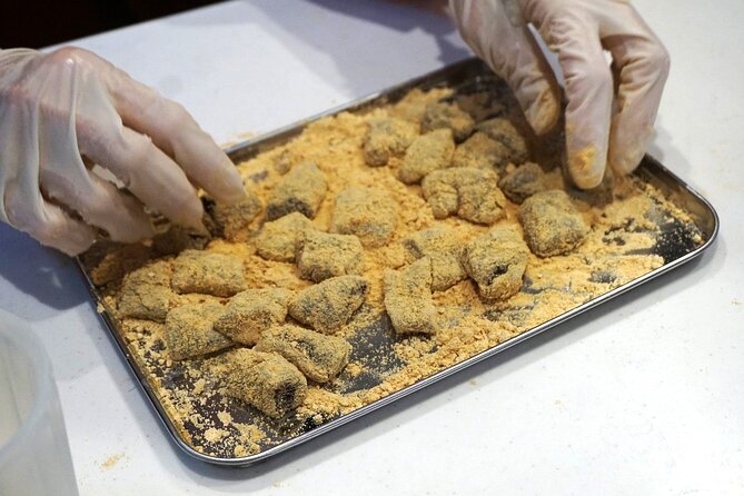 Mochi Sweets Making Class in Tokyo - Dango, warabi-mochi, and isobe-mochi