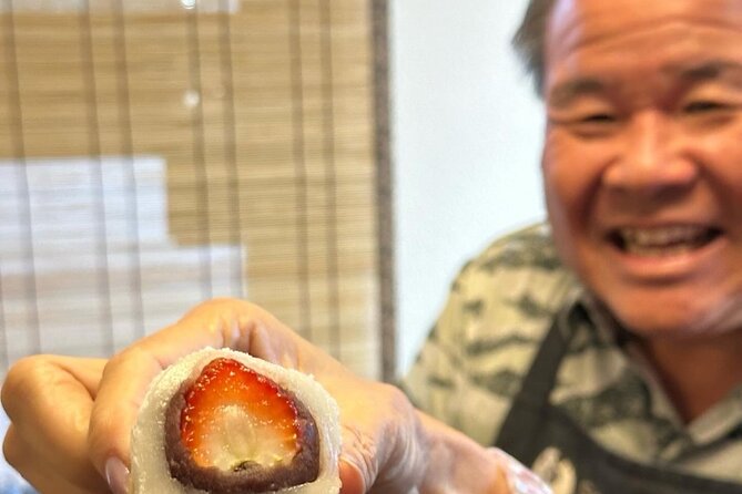 Mochi Sweets Making Class in Tokyo - Meeting Satoko and getting started