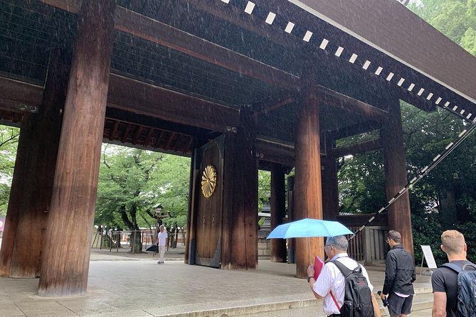 Modern Japanese History Tour in Tokyo - Who should book this experience?