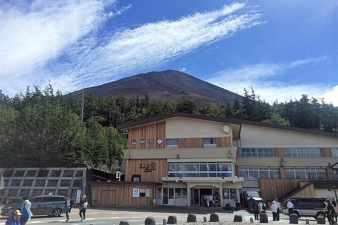 Mount Fuji 5th Station, Arakurayama, Oshino Hakkai and Hot Spring - Who should book this Mount Fuji tour?