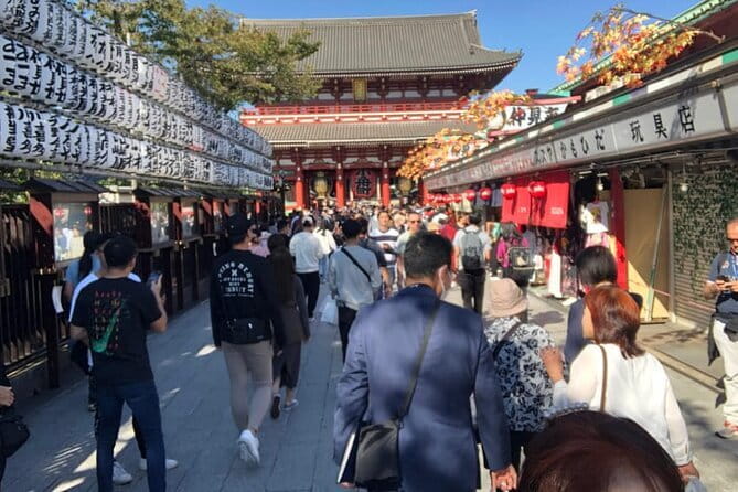 Mount Fuji and Hakone Private Tour with Pickup from Tokyo - Oishi Park, a short and useful photo stop