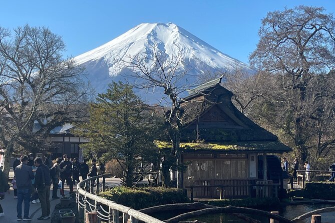 Mount Fuji Full Day Customize Private Tour with English Guide - Lake Kawaguchiko for classic Fuji scenery
