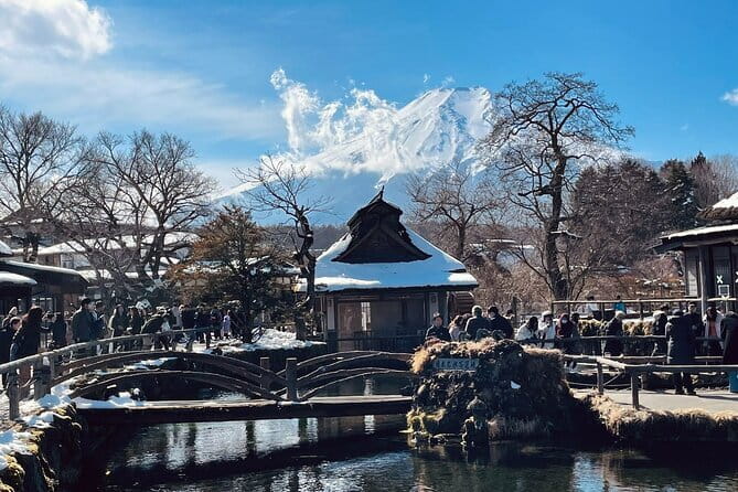 Mount Fuji Full Day Tour form Tokyo Lake Kawaguchi & Yamanaka - The Lawson photo stop