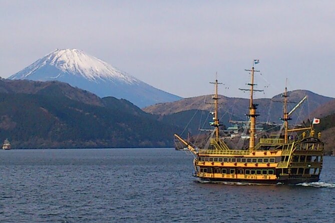 Mount fuji Private Tour - Oishi Park keeps the Fuji views in focus