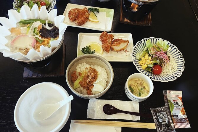 Mt. Fuji and Hakone Day Trip From Tokyo with Bullet Train Option - Lunch: useful convenience with mixed expectations