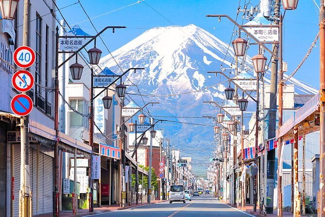 Mt.Fuji Arakurayama Sengen Park,Oshino Hakkai,Kawaguchi Lake Tour - Arakurayama Sengen Park and the 397-step climb