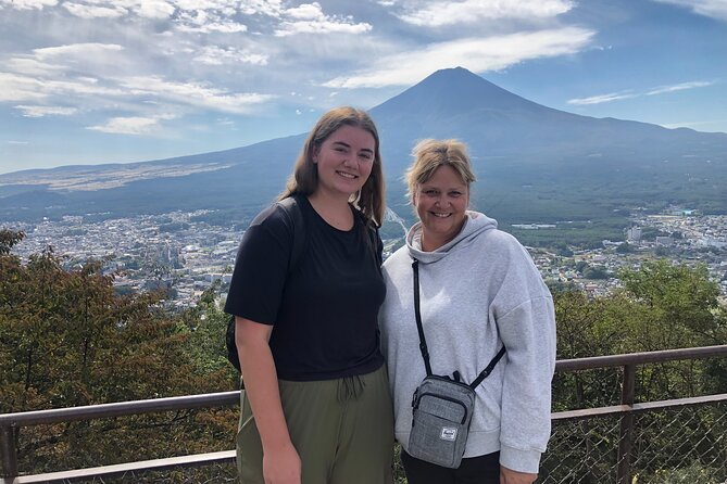 Mt. Fuji Five Lakes Private Tour with Licensed Guide (Tokyo DEP) - Chureito Pagoda, the famous Fuji photograph