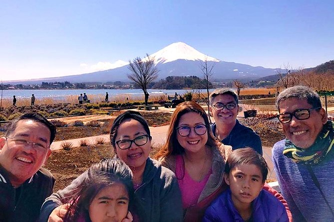 Mt. Fuji & Hakone Private Day Tour with English-Speaking Driver - Lake Yamanaka and the Fuji viewpoints