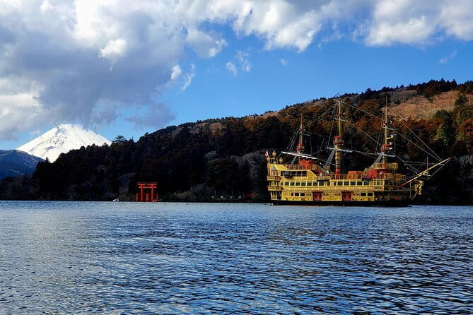 Mt Fuji & Hakone Private Tour from Tokyo: Return by Bullet Train - Oshino Hakkai and the Fuji spring ponds