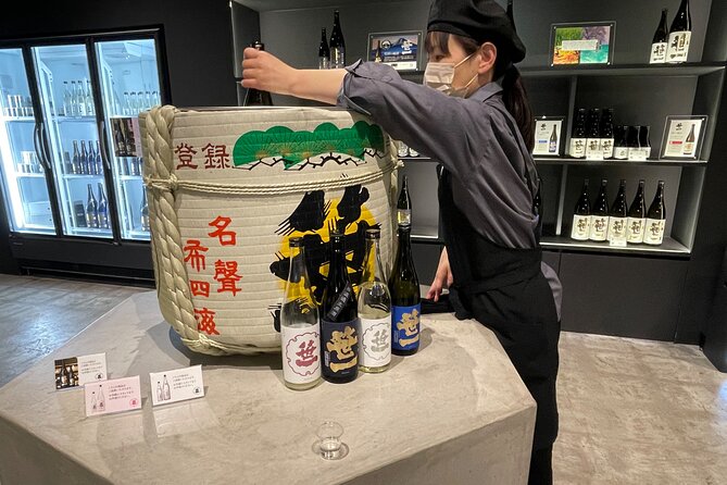 Mt FUJI - Panoramic Tour w/ Hoto Lunch, JP Sake & Onsen tatto OK! - Misaka Pass and a bowl of Hoto noodles
