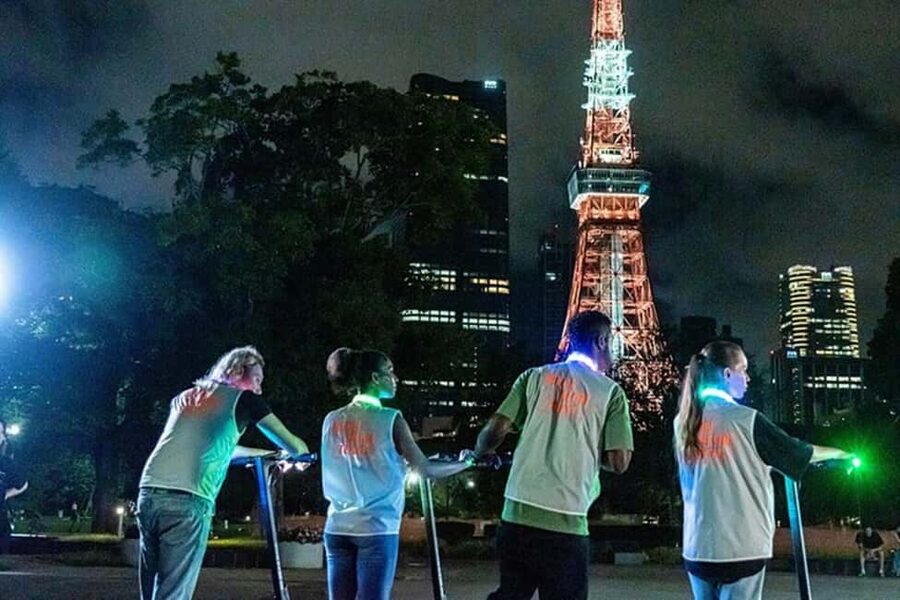 Night E-Scooter Ride to Tokyo Tower - No License Needed - Learning the scooter at NEON NEON TOKYO