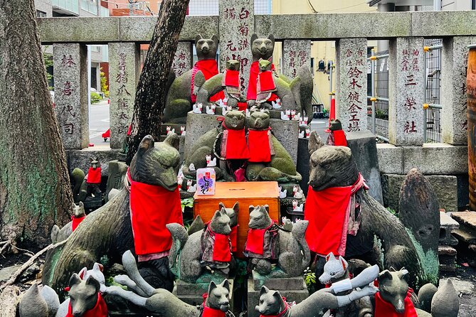 Nihonbashi Ningyocho Tour Seven Lucky Shrines and Treats - Tomo’s relaxed way of guiding
