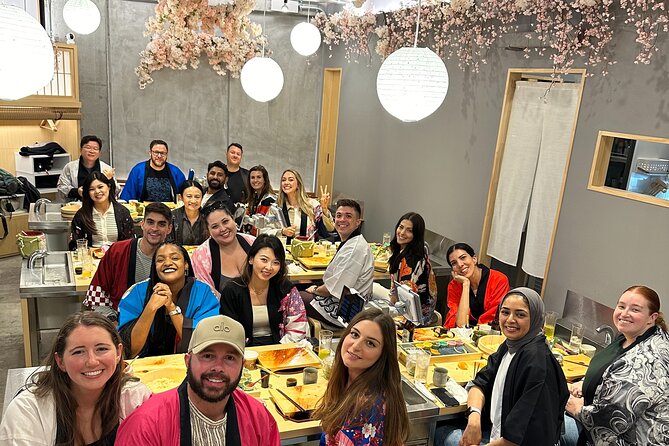 Popular Sushi Making Class near Tokyo Tower - The English instruction and video support