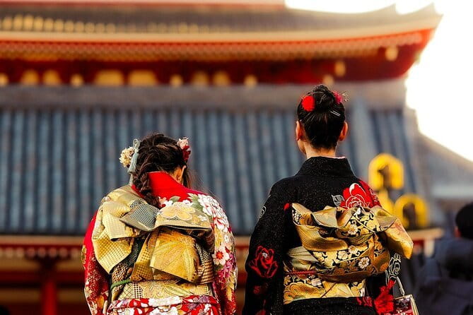 Private 6hr Tokyo Essentials Tour of Tradition and Modernity - Ueno blends parkland, temples, and old shopping streets