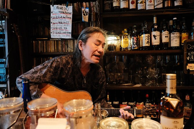 Private Bar Hopping Tour in Shinjuku Golden Gai - What the $111.67 price includes