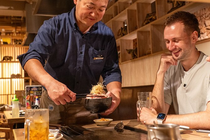 Private Bar Hopping Tour in Shinjuku Golden Gai - Who should book this experience