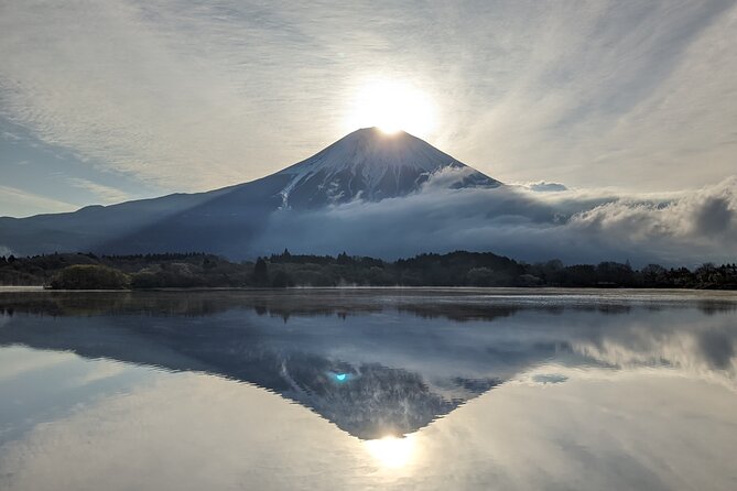 Private Car Tour to Mt. Fuji Lake Kawaguchiko or Hakone - Kawaguchiko: flowers, water, and local culture