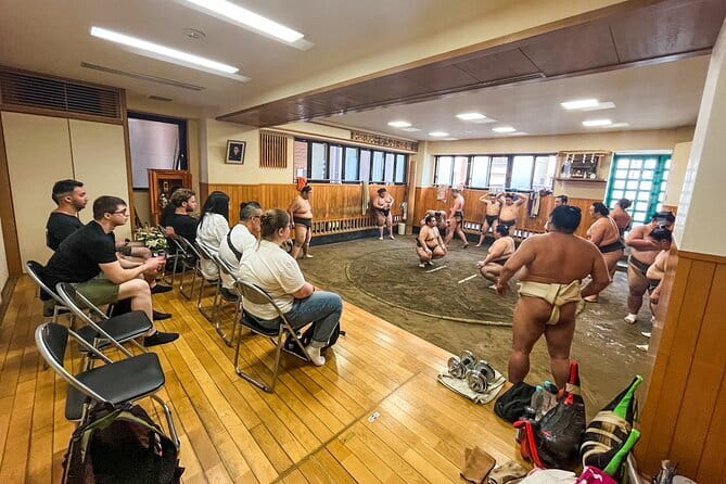 Private Daikoku Car Meet with Local Guide - What the guide adds to the visit