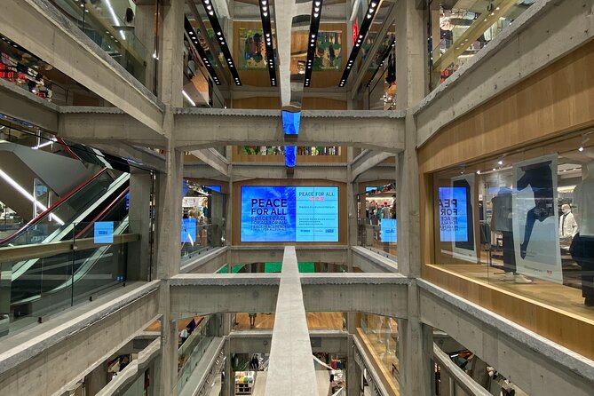 Private Ginza Architecture Walking Tour - Modern Ginza through luxury-brand design