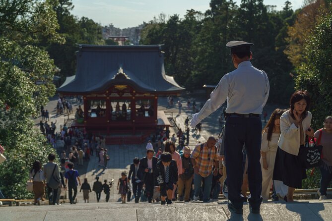 Private Kamakura plus Yokohama Tour - English Speaking Driver - Komachidori for food and shopping