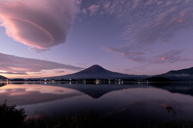 Private Mt Fuji, Hakone and Tokyo Tour - English Speaking Driver - Lake Kawaguchiko offers the classic Fuji setting