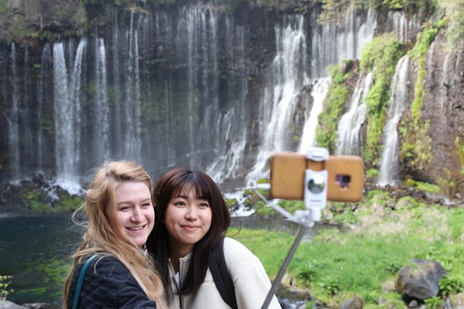 Private Mt Fuji Tour from Tokyo: Scenic BBQ and Hidden Gems - Lake Motosu and the meal that anchors the day