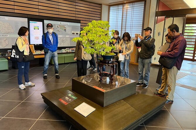 Private Omiya Bonsai Village Tour with Licensed Guide - Meeting Your Guide in Tokyo