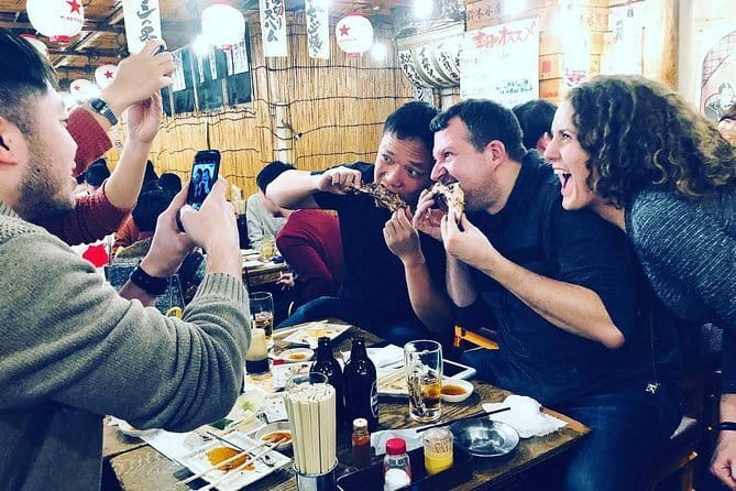 [Private]Shinjuku Golden Gai Bar Hopping w/ Japanese Local Guide - Who will enjoy this private bar crawl