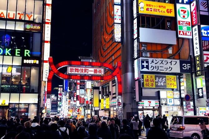 [Private]Shinjuku Golden Gai Bar Hopping w/ Japanese Local Guide - Omoide Yokocho starts the evening with food and atmosphere