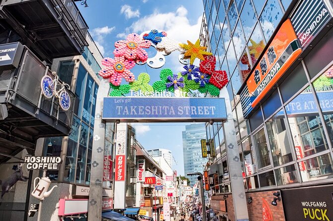 Private Tokyo Tour with English Speaking Guide - Tokyo Tower and Skytree: two different views