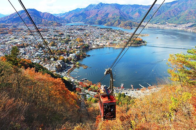 Private tour to Mount Fuji and Hakone from Tokyo - Fuji Sengen Shrine adds a spiritual side