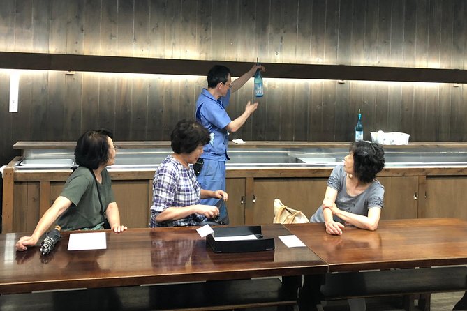 Private Tour: Tokyo's Oldest Sake Brewery and Riverside Walk - A quiet stop at Kanzanji Temple