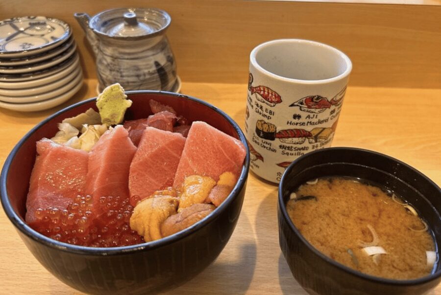 Private Toyosu & Tsukiji Market Adventure with Tuna Auction - What the private format really adds