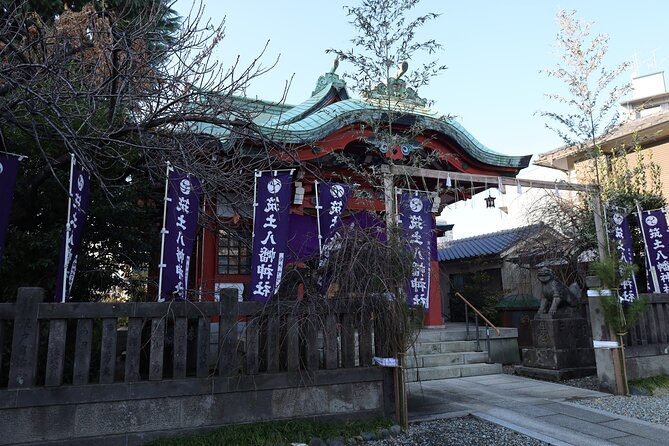 Private Walking Tour: The Little Kyoto of Tokyo, Kagurazaka - Starting at la kagū with a modern Tokyo view