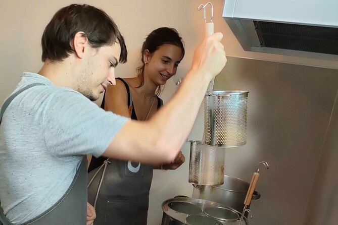 Ramen & Dumpling Cooking in Tokyo with Chef/Vegan possible - Morning or noon: choosing the better time
