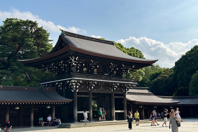 Sacred Morning Walk and Brunch Meiji Shrine - From sacred grounds to Takeshita Street